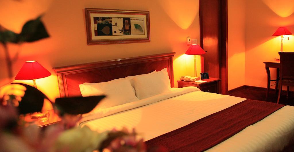 Mirador Hotel Manama Ngoại thất bức ảnh