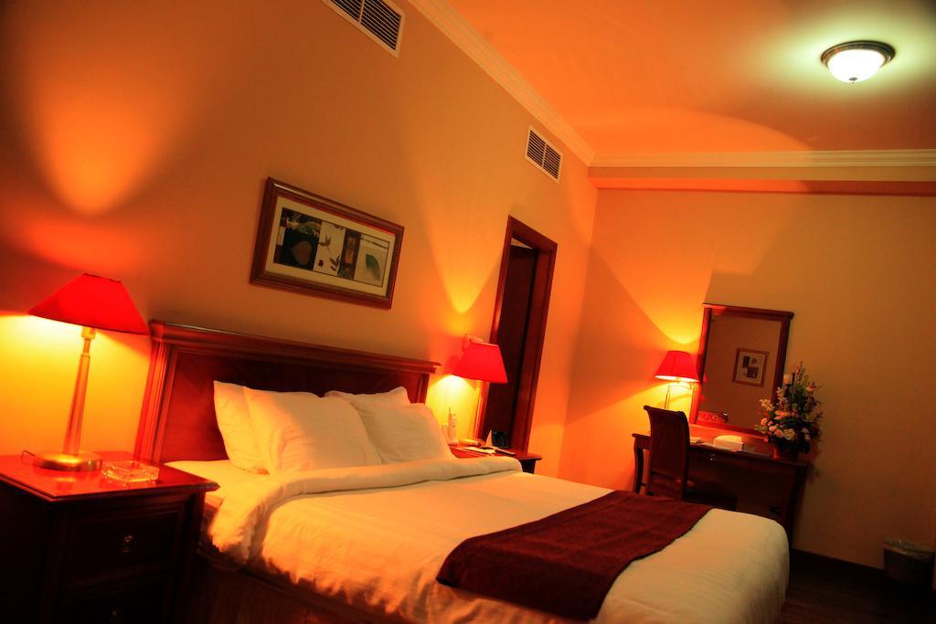 Mirador Hotel Manama Ngoại thất bức ảnh