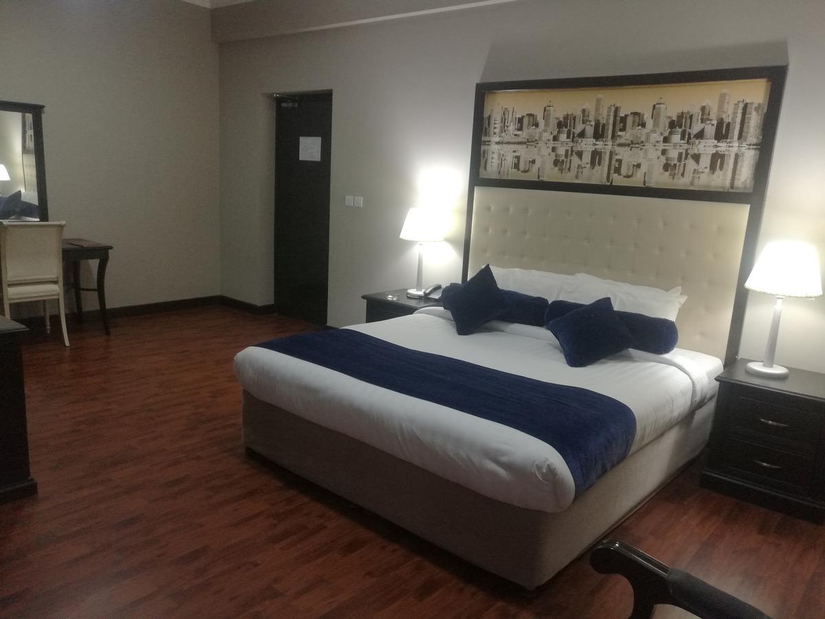 Mirador Hotel Manama Ngoại thất bức ảnh